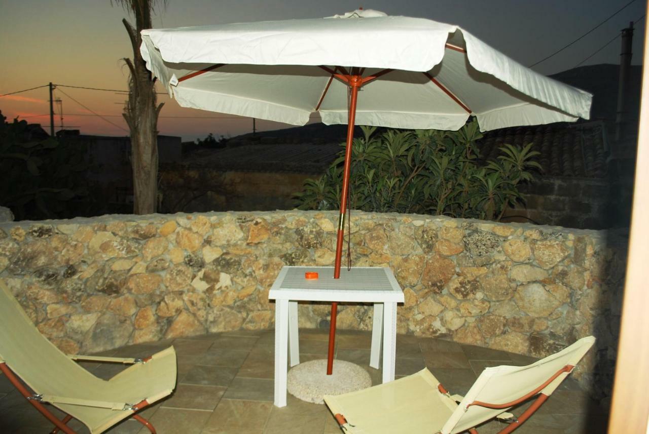 B&B Aurora Custonaci Εξωτερικό φωτογραφία